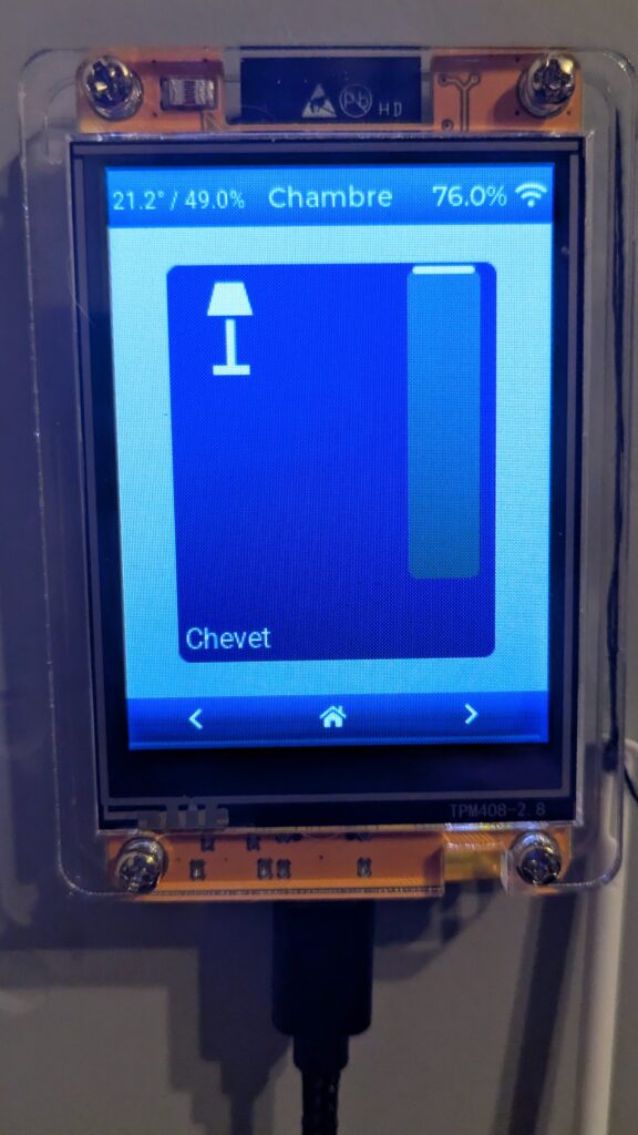 ecran pour piloter la lampe de chevet